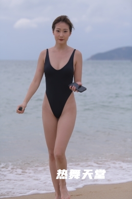 (视频)黑色连体死库水泳衣长腿翘臀美女-1.5G/MP4